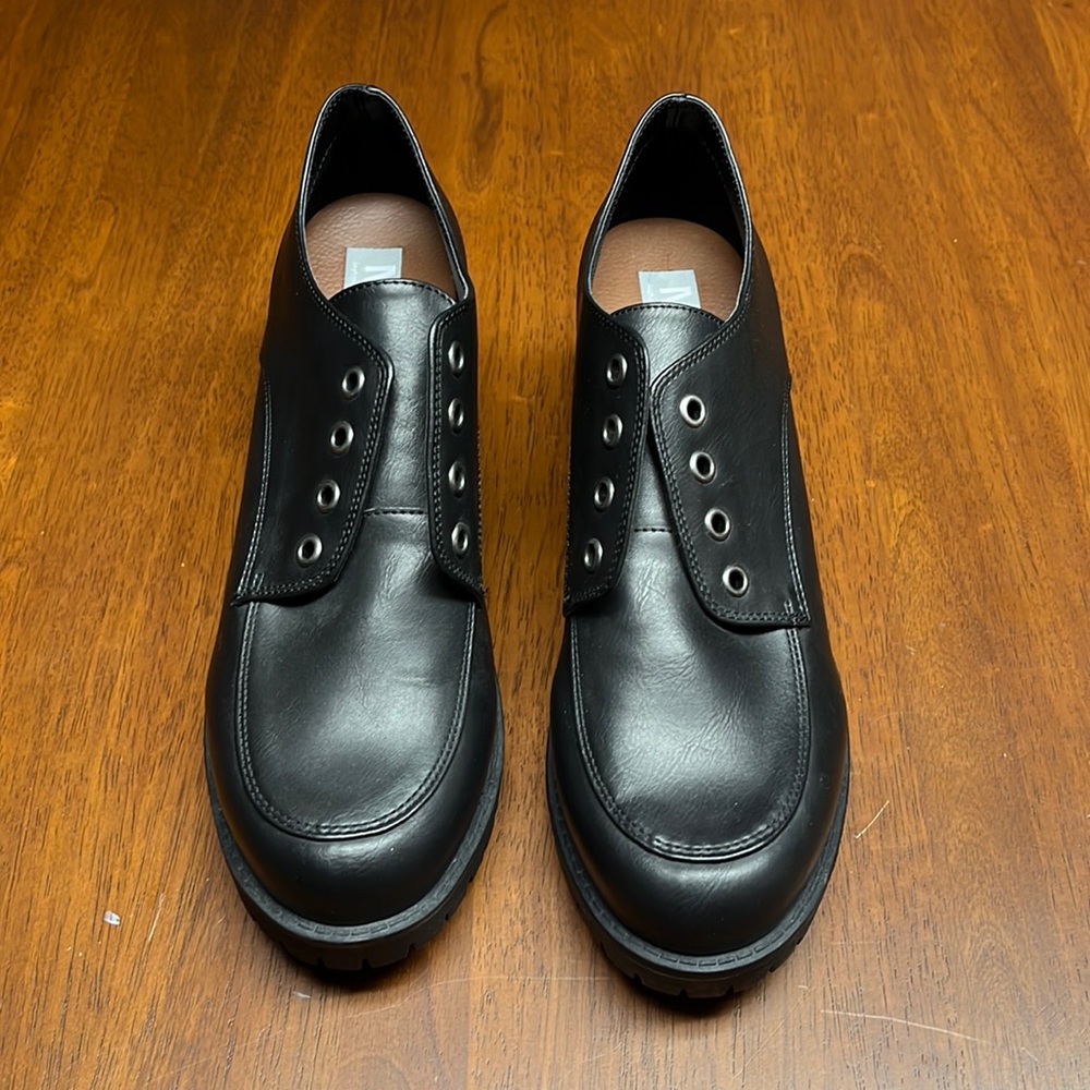 Mia shoes size 8.5 mens